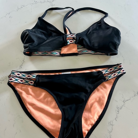 Xhilaration Black and Peach Bikini with Geometric Trim - Women’s Small - Picture 1 of 5